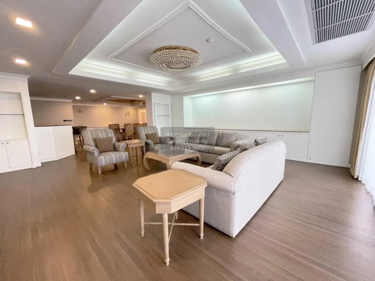 4 Bedroom condo in Oriental Towers