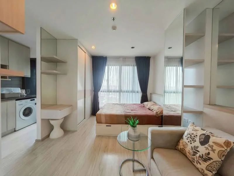 1 Bedroom condo in IDEO MOBI Sukhumvit Eastgate