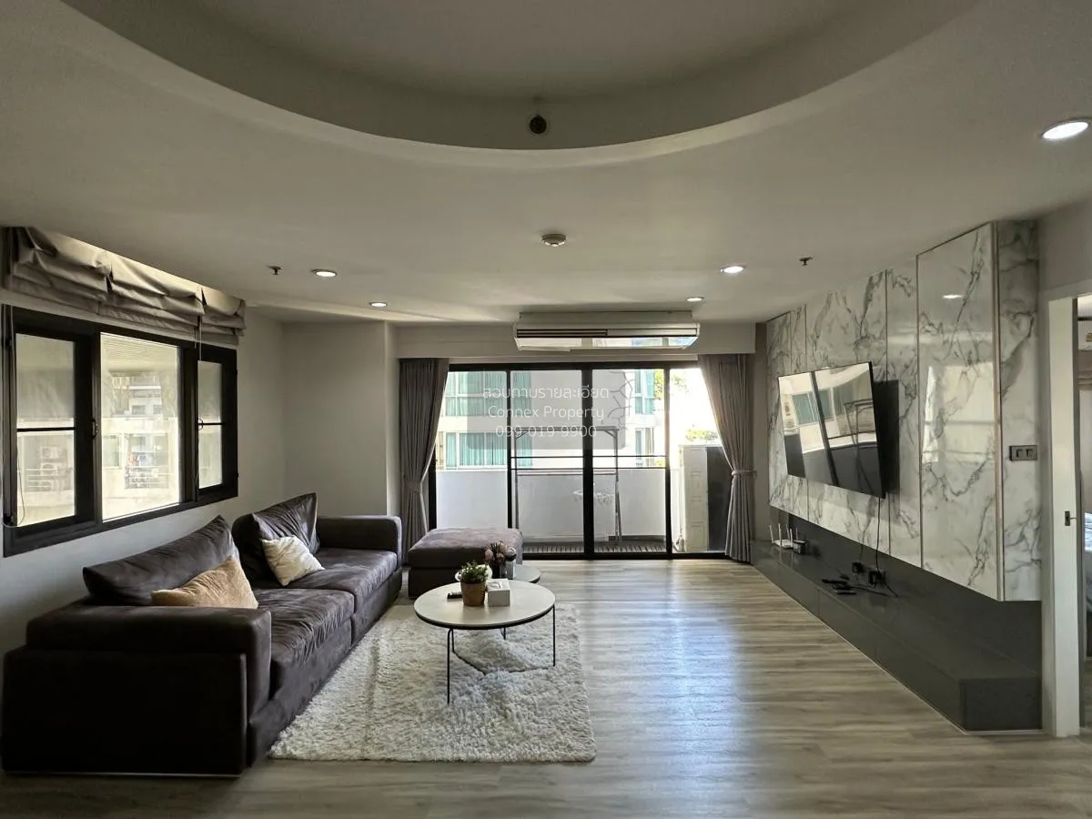 2 Bedroom condo in The Royal Place 2