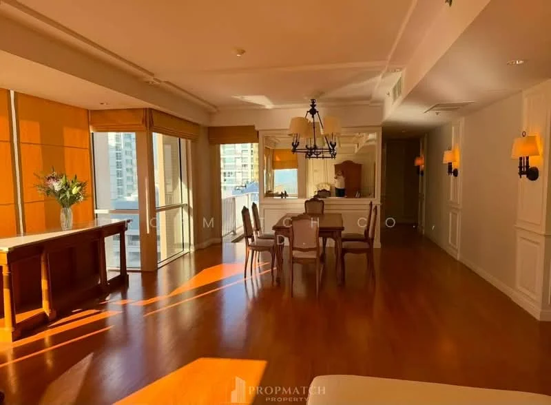 2 Bedroom condo in Langsuan Ville
