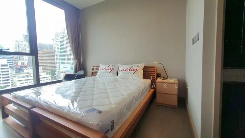 1 Bedroom condo in The Esse at Singha Complex
