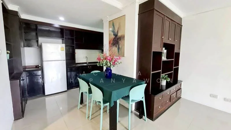 2 Bedroom condo in The Waterford Park