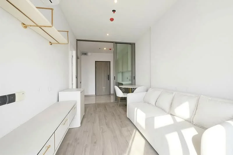 1 Bedroom condo in Rhythm Ekkamai Estate