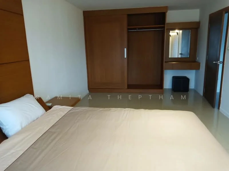 1 Bedroom condo in 38 Mansion