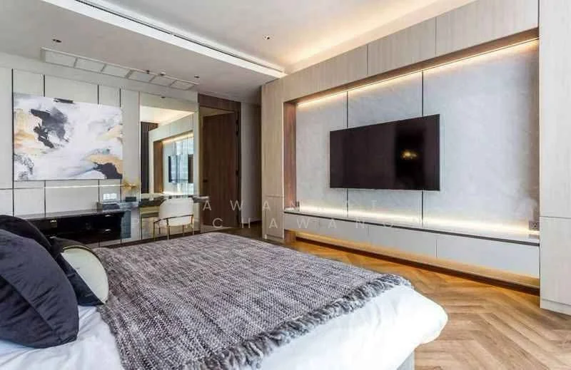 3 Bedroom condo in Domus 18