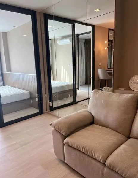 1 Bedroom condo in Life One Wireless