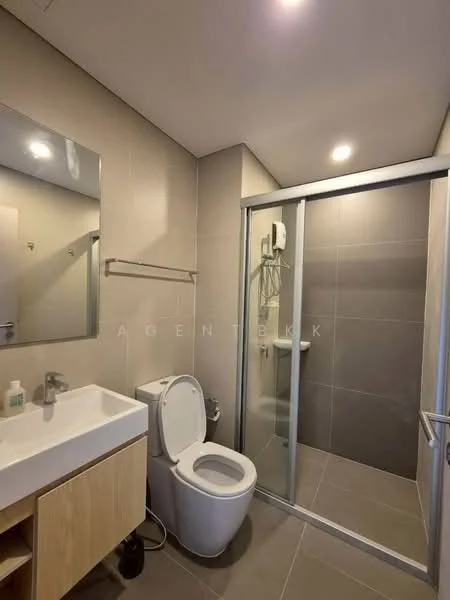 2 Bedroom condo in Lumpini Suite Phetchaburi-Makkasan