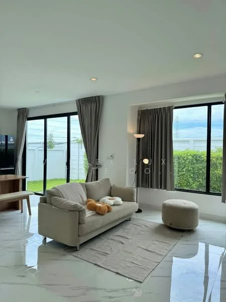 3 Bedroom condo in Como Bianca II