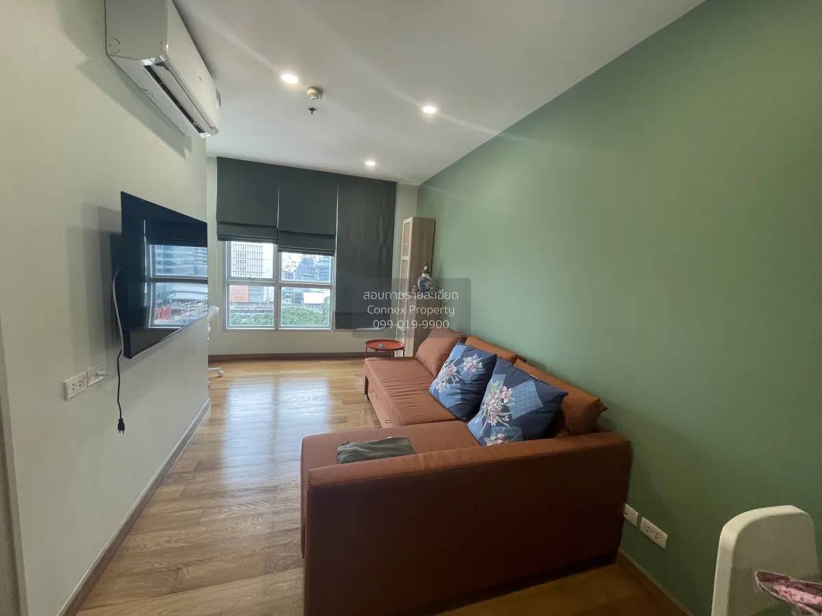 1 Bedroom condo in Life @ Sathorn 10