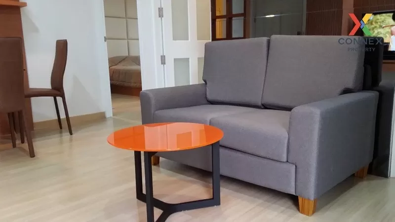 2 Bedroom condo in Life @ Sathorn 10