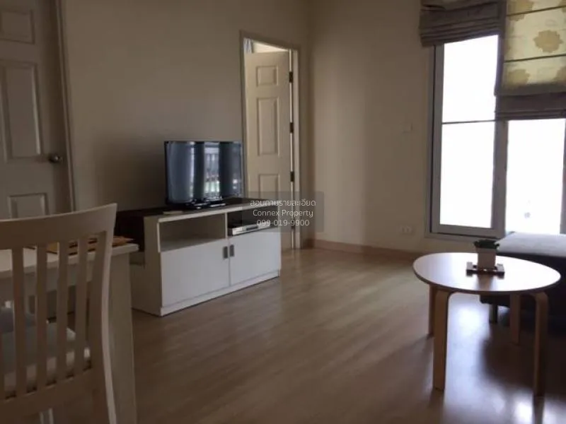 2 Bedroom condo in Life @ Sathorn 10