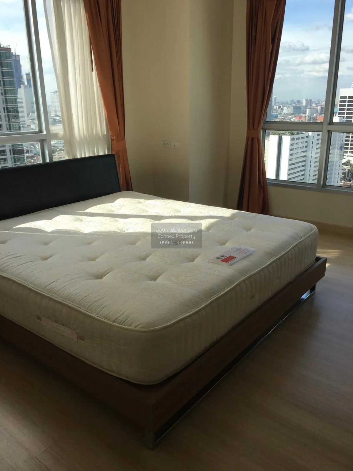 2 Bedroom condo in Life @ Sathorn 10
