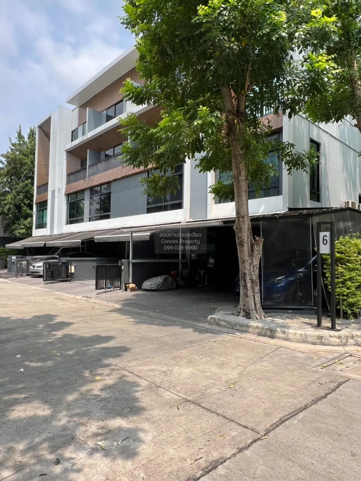 3 Bedroom condo in Arden Rama 3