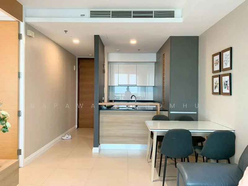 1 Bedroom condo in The River by Raimon Land