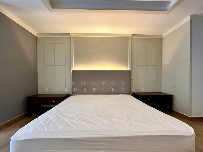 2 Bedroom condo in New House condominium
