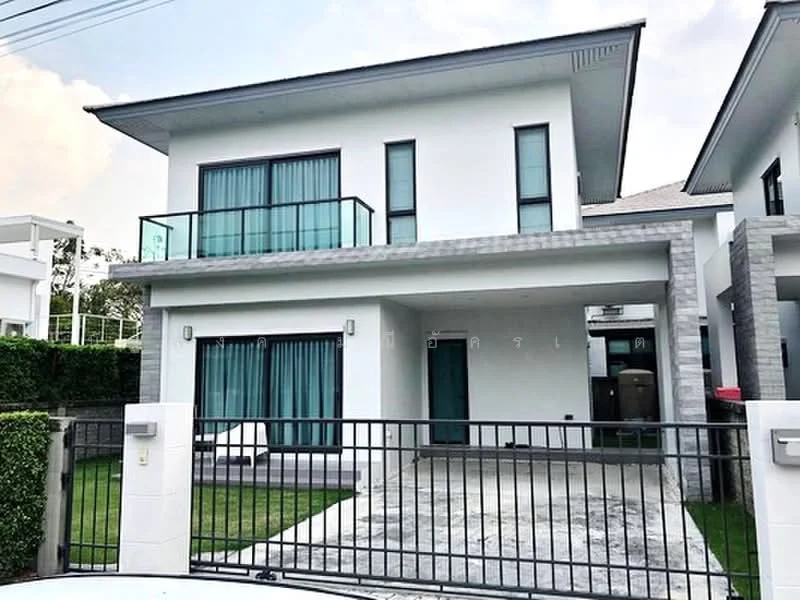 3 Bedroom condo in SKY Donmueang - Songprapha