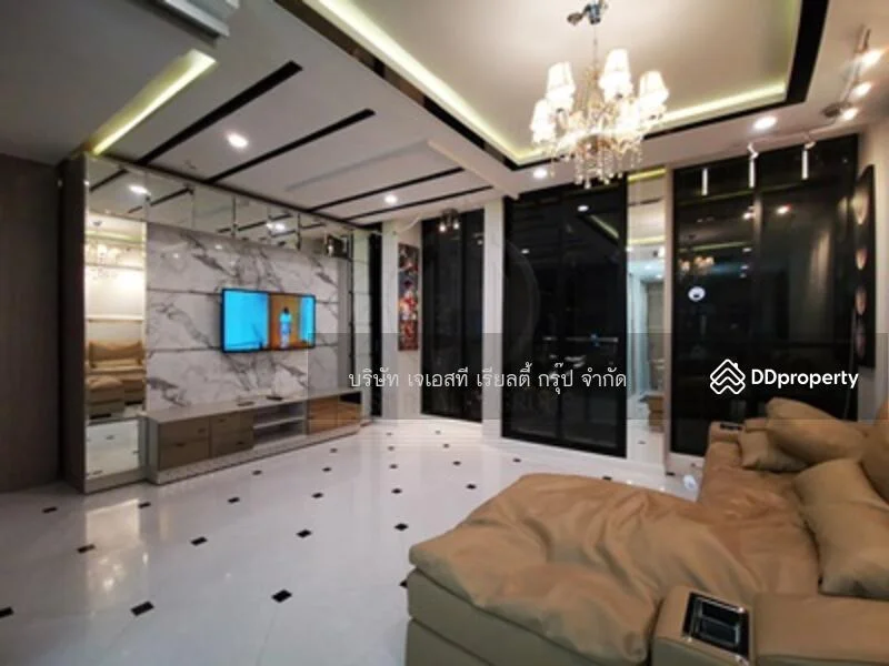 2 Bedroom condo in Noble Ploenchit