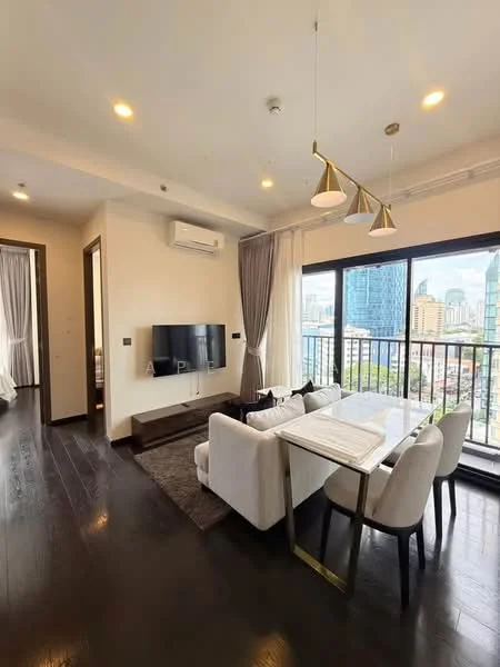 2 Bedroom condo in Park Origin Thonglor