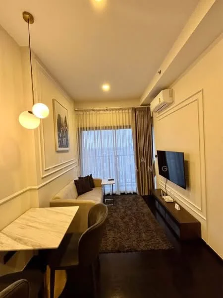 1 Bedroom condo in Park Origin Thonglor