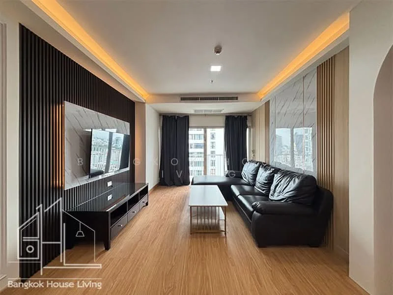 2 Bedroom condo in Noble Ora