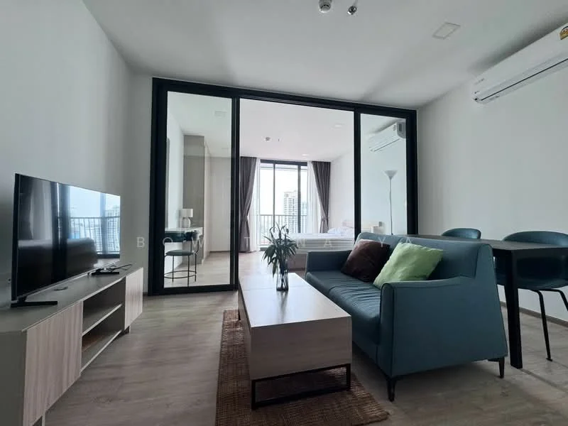 1 Bedroom condo in XT Phayathai