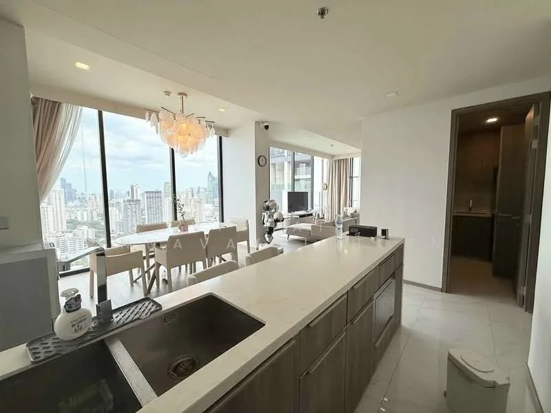3 Bedroom condo in Celes Asoke