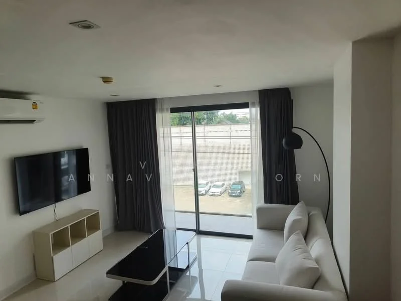 2 Bedroom condo in Socio Reference 61