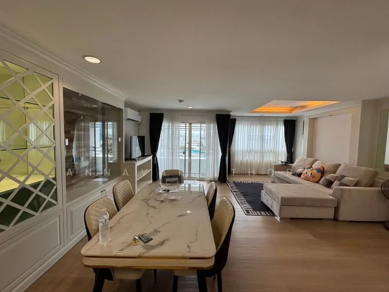 2 Bedroom condo in Lumpini Suite Ratchada-Rama 3
