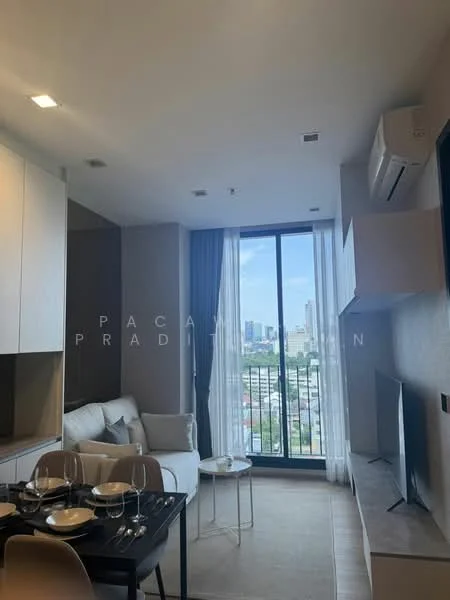 2 Bedroom condo in Noble Around Ari