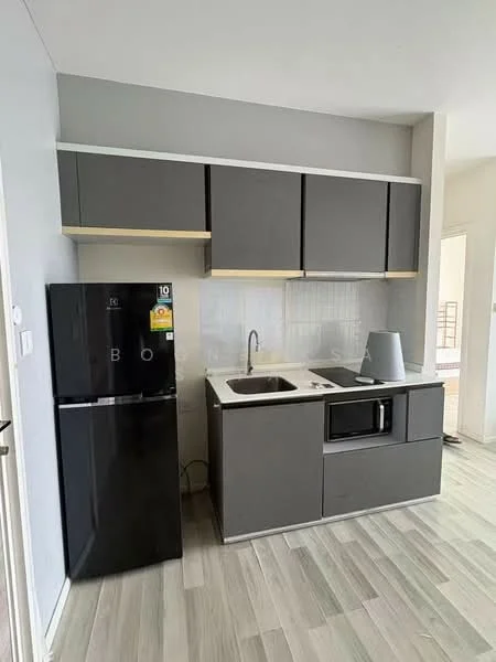 2 Bedroom condo in The Key Sathorn-Charoenraj