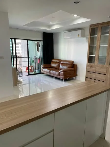2 Bedroom condo in Sathorn Gardens