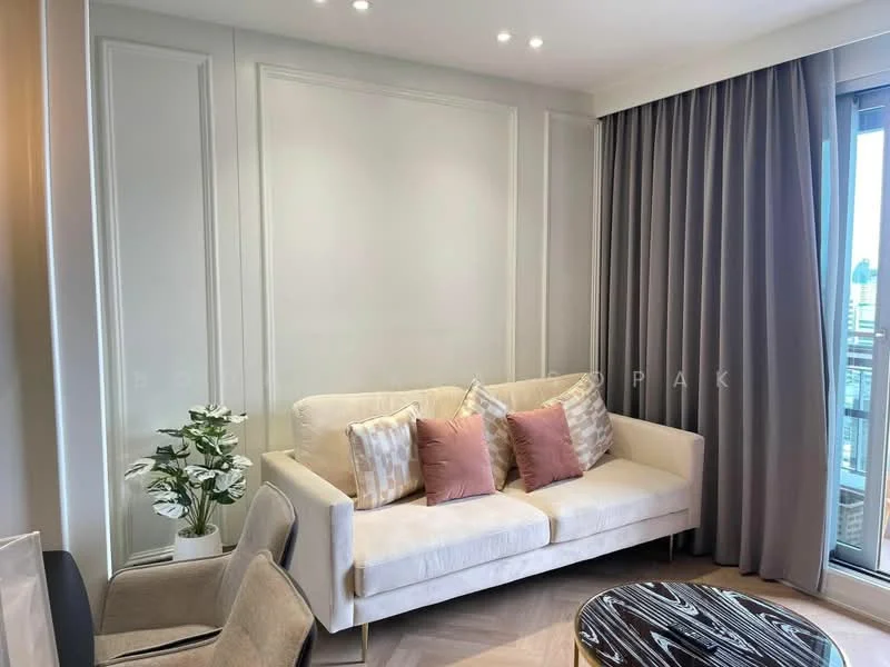 2 Bedroom condo in The Address Asoke