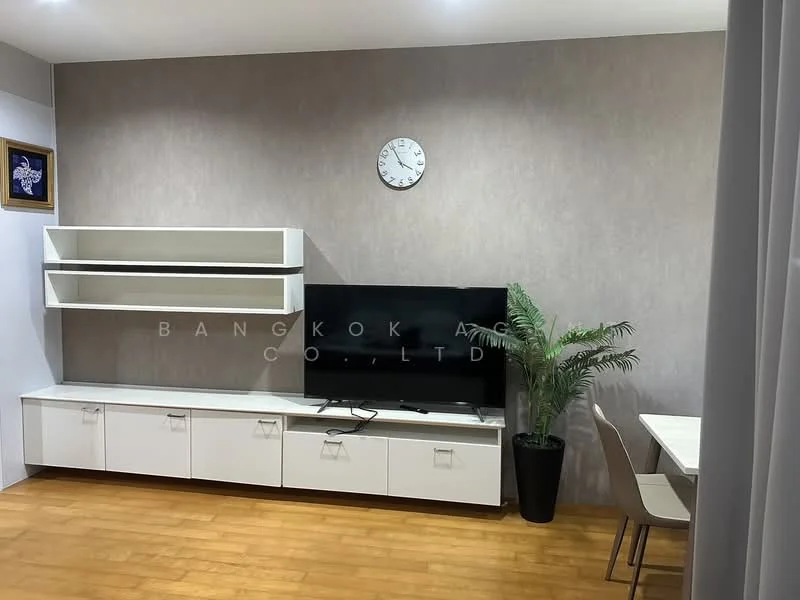1 Bedroom condo in Villa Ratchatewi