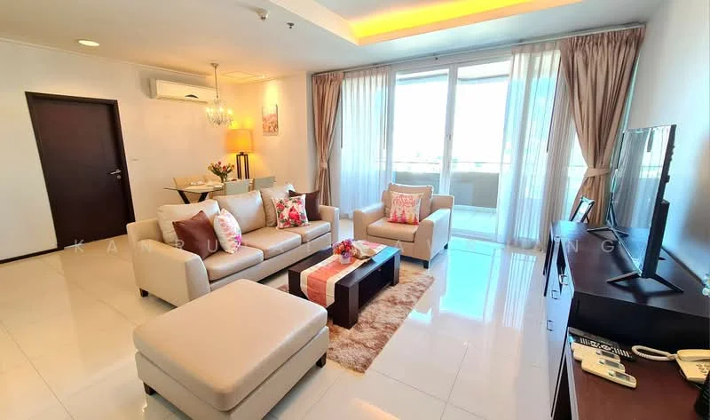 2 Bedroom condo in Piyathip Place