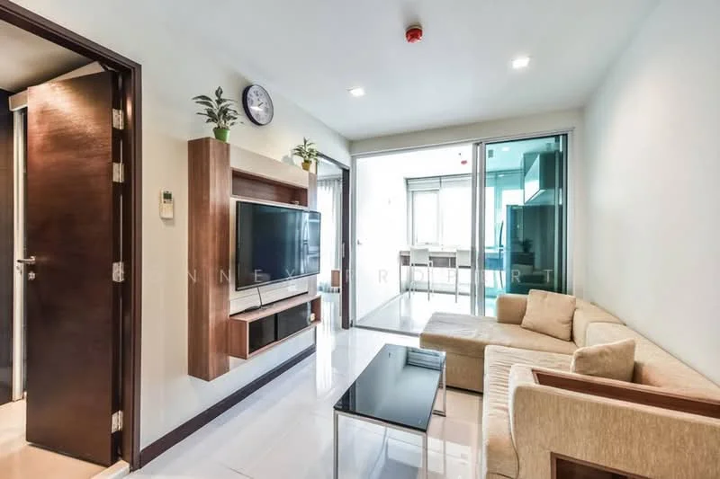 1 Bedroom condo in Rhythm Sathorn
