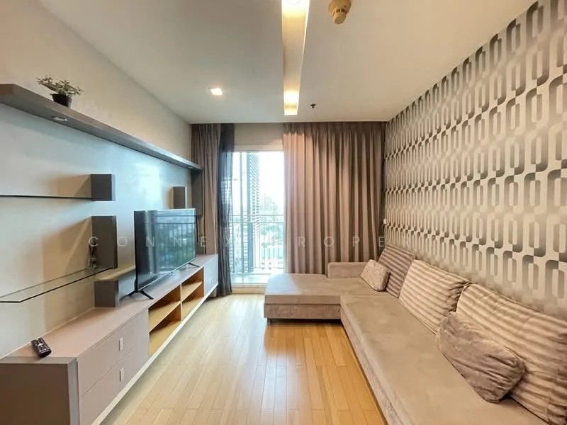 2 Bedroom condo in Siri At Sukhumvit