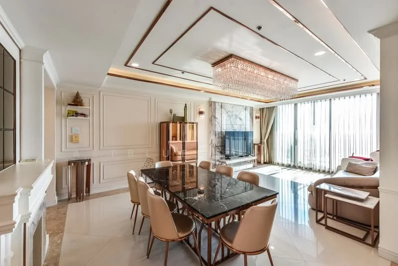 2 Bedroom condo in The Empire Place