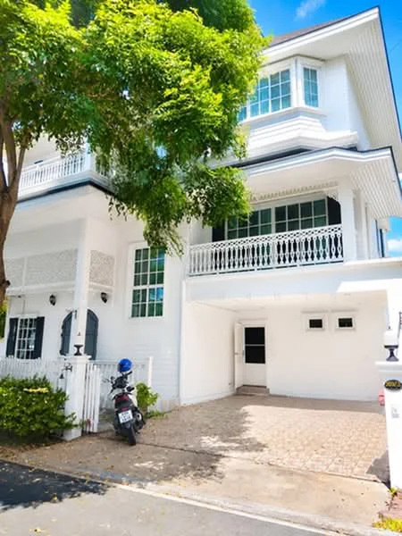3 Bedroom condo in Fantasia Villa 3