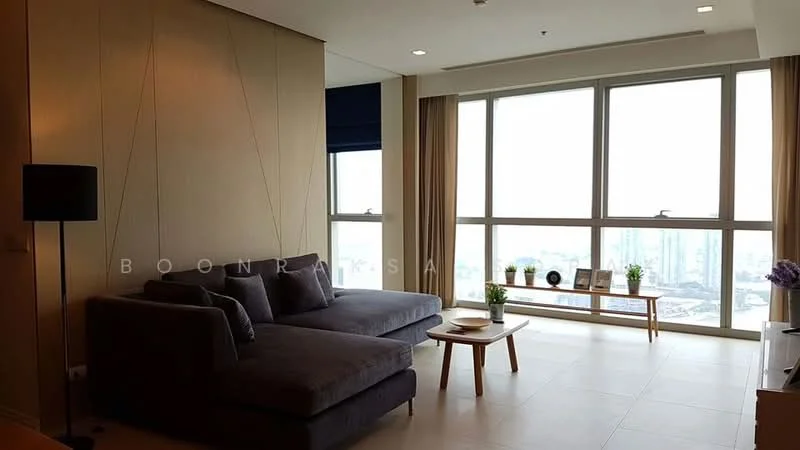 2 Bedroom condo in The River (Bangna-Lake 26 Community)