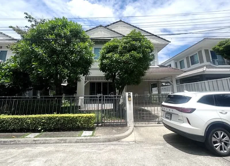 3 Bedroom condo in Mantana Pinklao-Rama 5