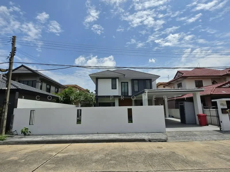 3 Bedroom condo in Baan Suetrong Rangsit