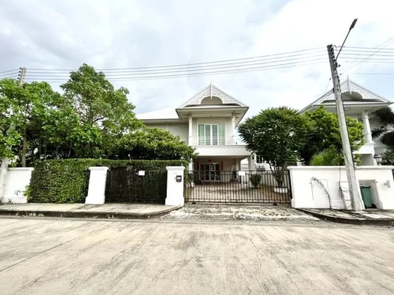 3 Bedroom condo in Sarin City The Lake Ville Rama 2