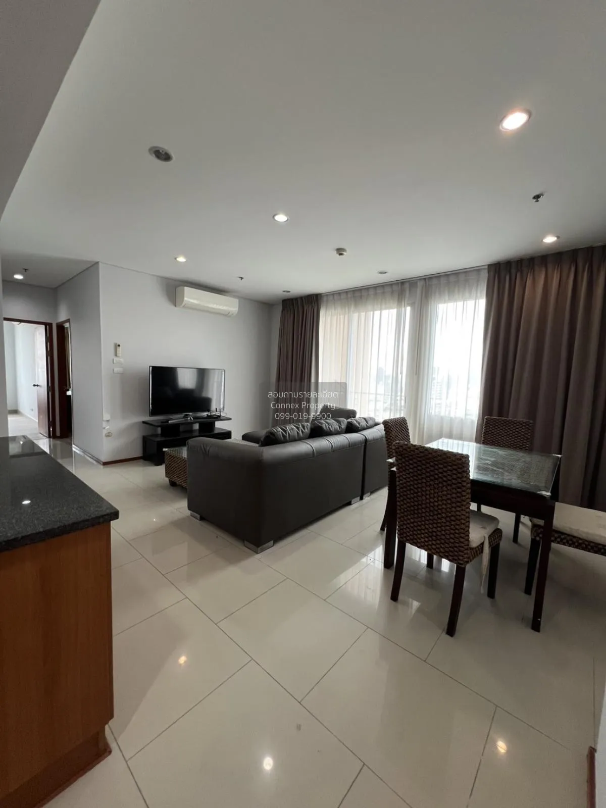 2 Bedroom condo in Villa Sathorn