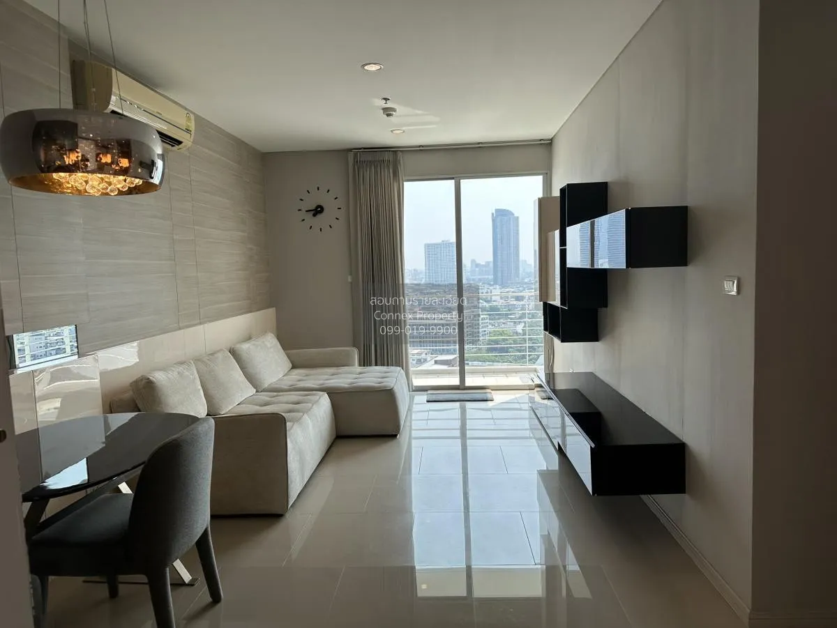 1 Bedroom condo in Villa Sathorn