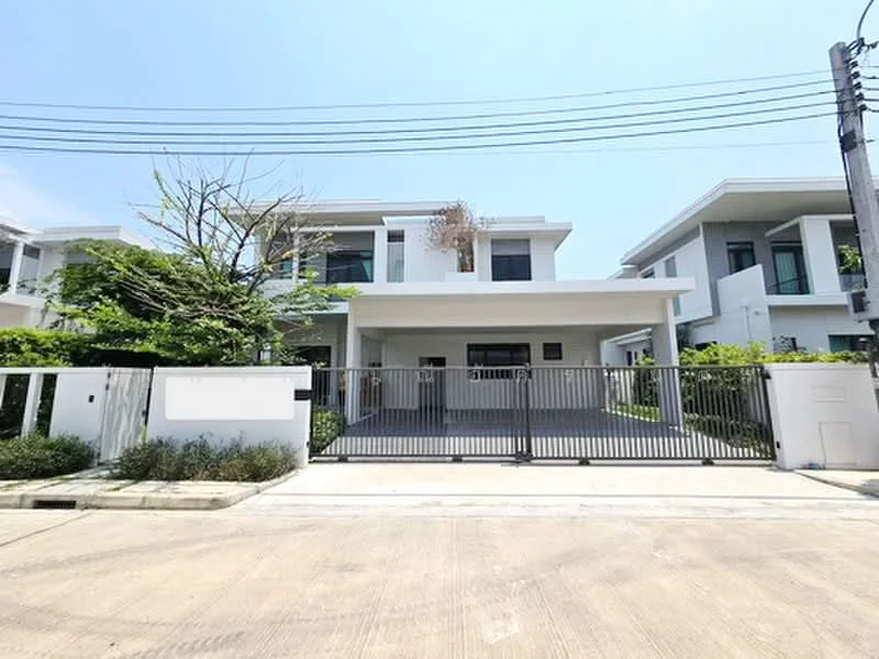 4 Bedroom condo in Mantana Bangna Km.15