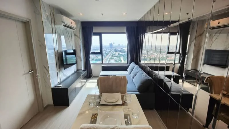 2 Bedroom condo in Aspire Erawan Prime
