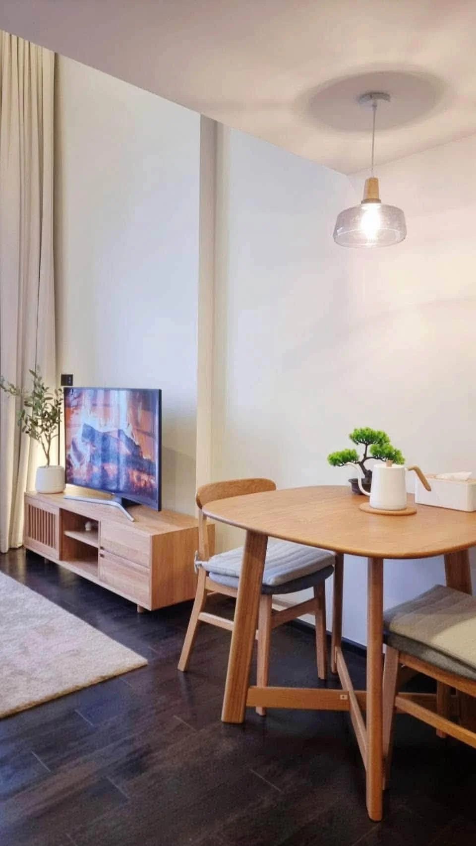 2 Bedroom condo in Park Origin Thonglor