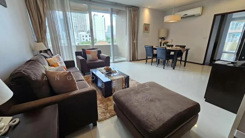 2 Bedroom condo in Piyathip Place