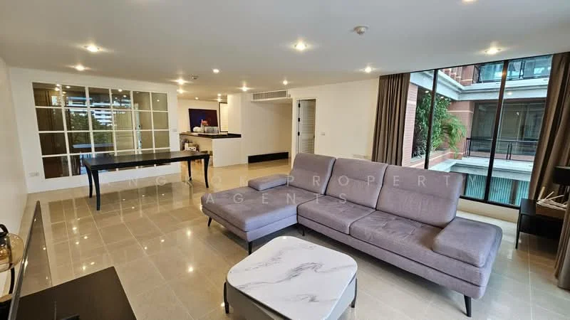 3 Bedroom condo in Baan Ananda