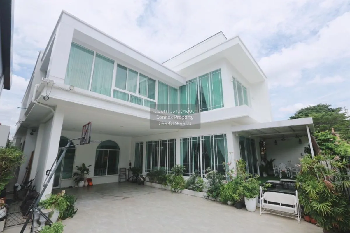 4 Bedroom condo in Sarin Park